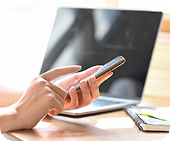 お問い合わせ・ご来場